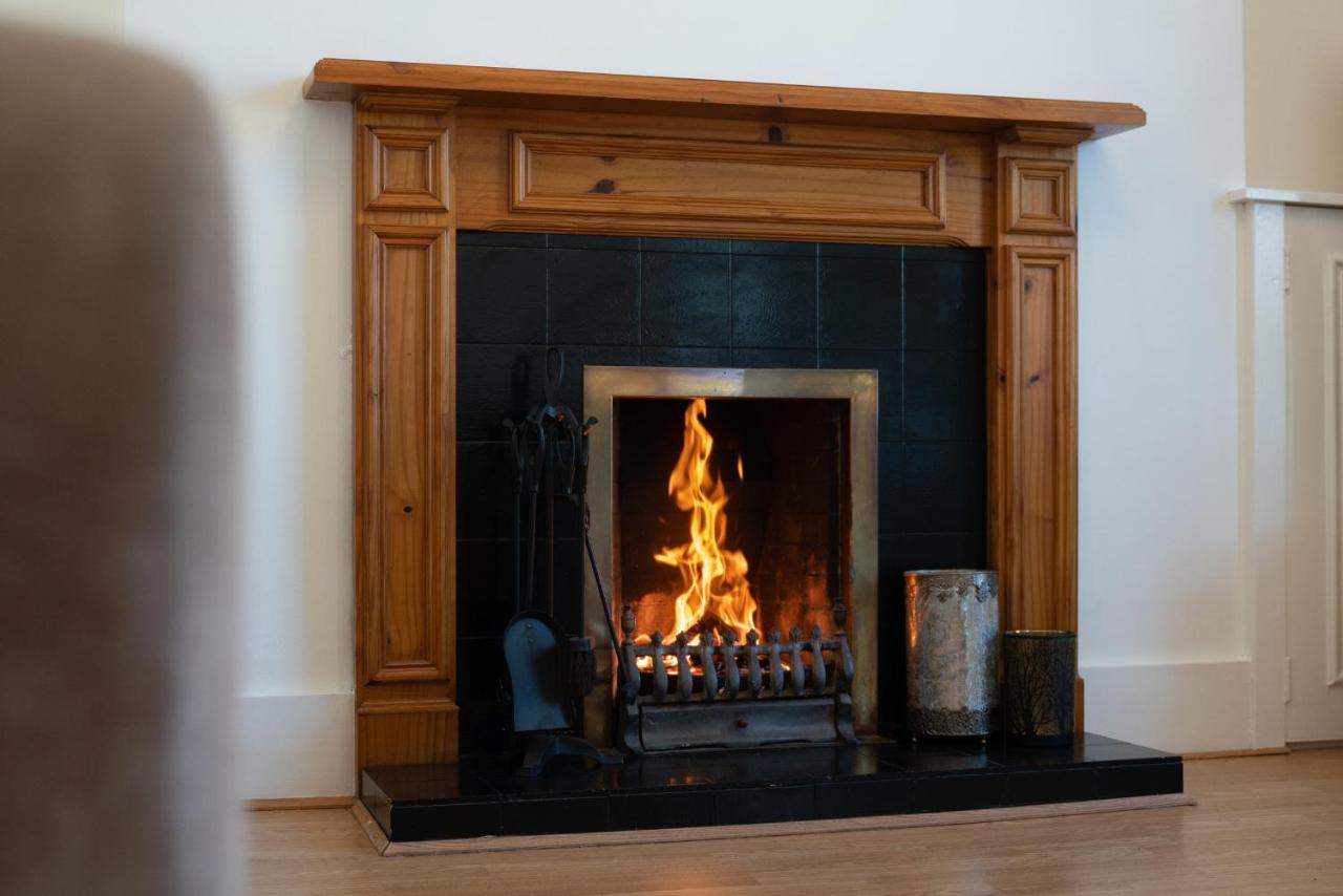 Dwellcome Home Ltd 1 Bed Apt, Half Mile To Union Street Yet Quiet, Free Parking, Fast Wifi, Ideal For Long Term Contractor, Etc Stays, Fully Equipped Kitchen, Regular Housekeeping Option - See Our Site For Assurance Aberdeen Bagian luar foto